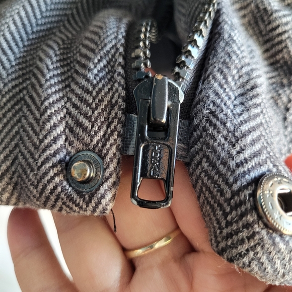 Gap Gray Herringbone Puffer Jacket - Picture 8 of 12